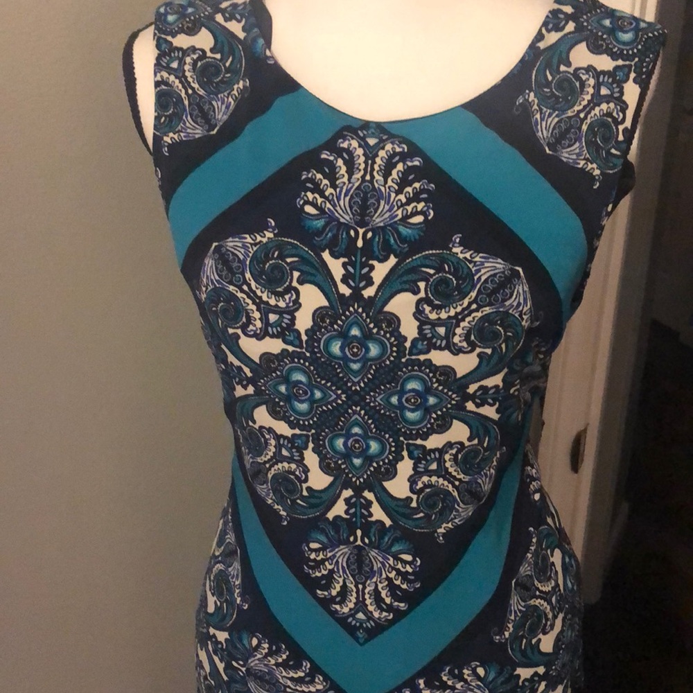 Dress - Picture 2 of 3